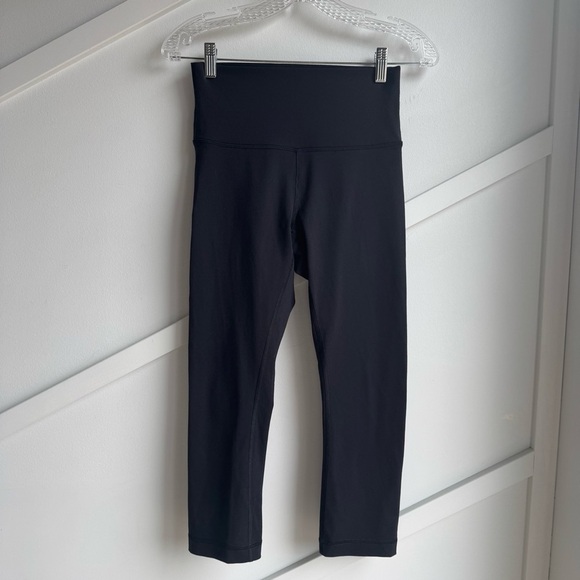 Lululemon Wunder Under Crop High-Rise *Full-On Luxtreme 23" Black size 6 - Picture 6 of 8